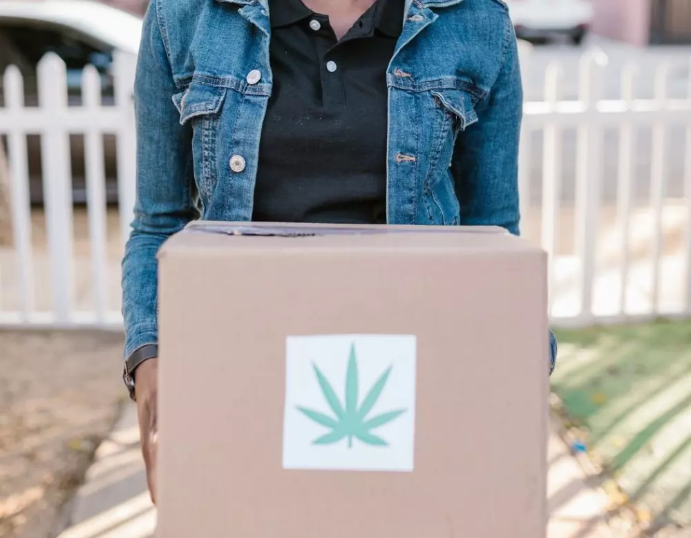 How Do Weed Delivery Services Work?